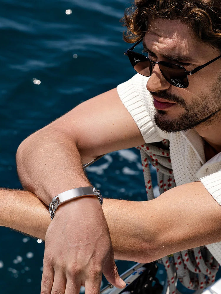 Celebrating Individuality: Fashionable Jewelry for Gay Men