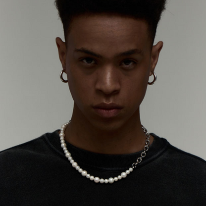 Paperclip Pearl Necklace – Silver Finish